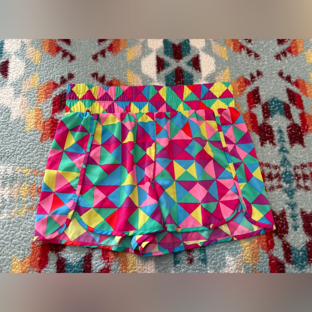 Colorful Geometric Shorts Size XL
